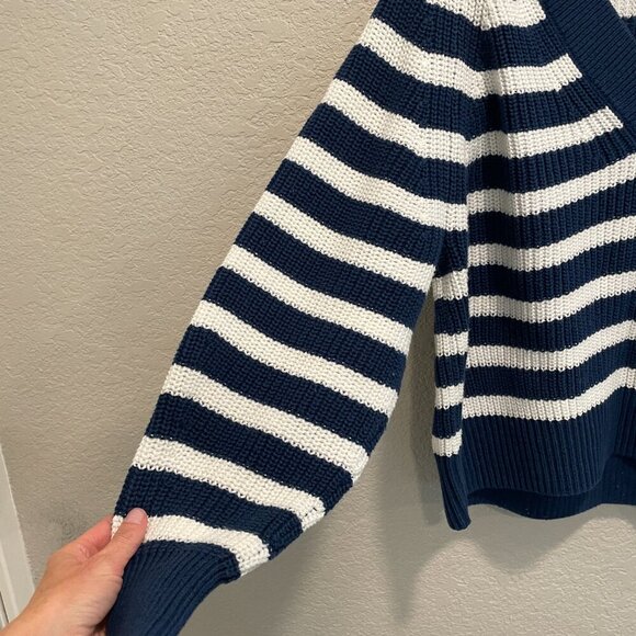 A New Day Navy & White V Neck Sweater Large - Picture 4 of 6